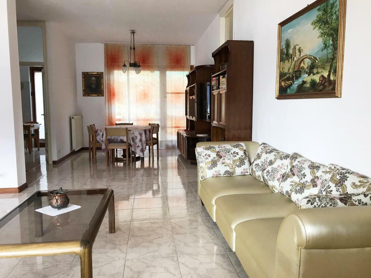 Big Apartment With Lake View And Three Bedrooms Sala Comacina Exterior foto